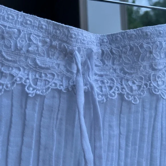 🆕 Guess White Boho Asymmetrical Midi Skirt Lace Trim Crinkle Wrap Style Size XL - Picture 9 of 17